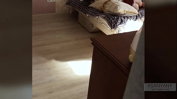 Blowing My Load In Blonde Stepsis Hair While She Games On Her Phone