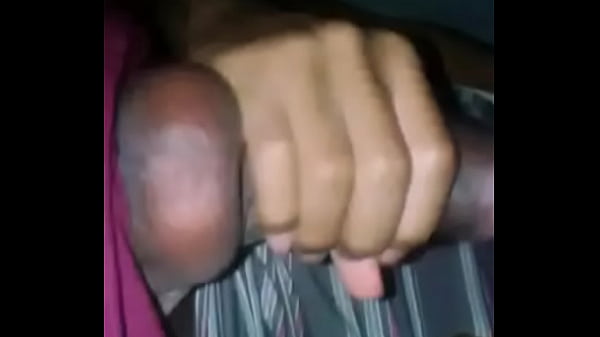 Novinho se masturbando