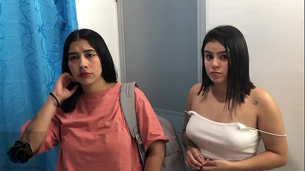 Download Video - compartiendo habitaci&oacute;n de hotel con mis hijastros- trio - sexo duro - enorme corrida