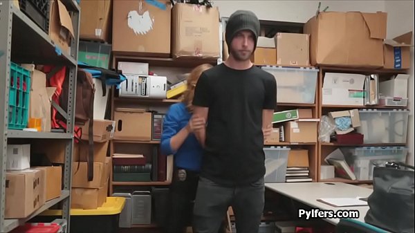 thumb lucky thief fucks horny milf security guard