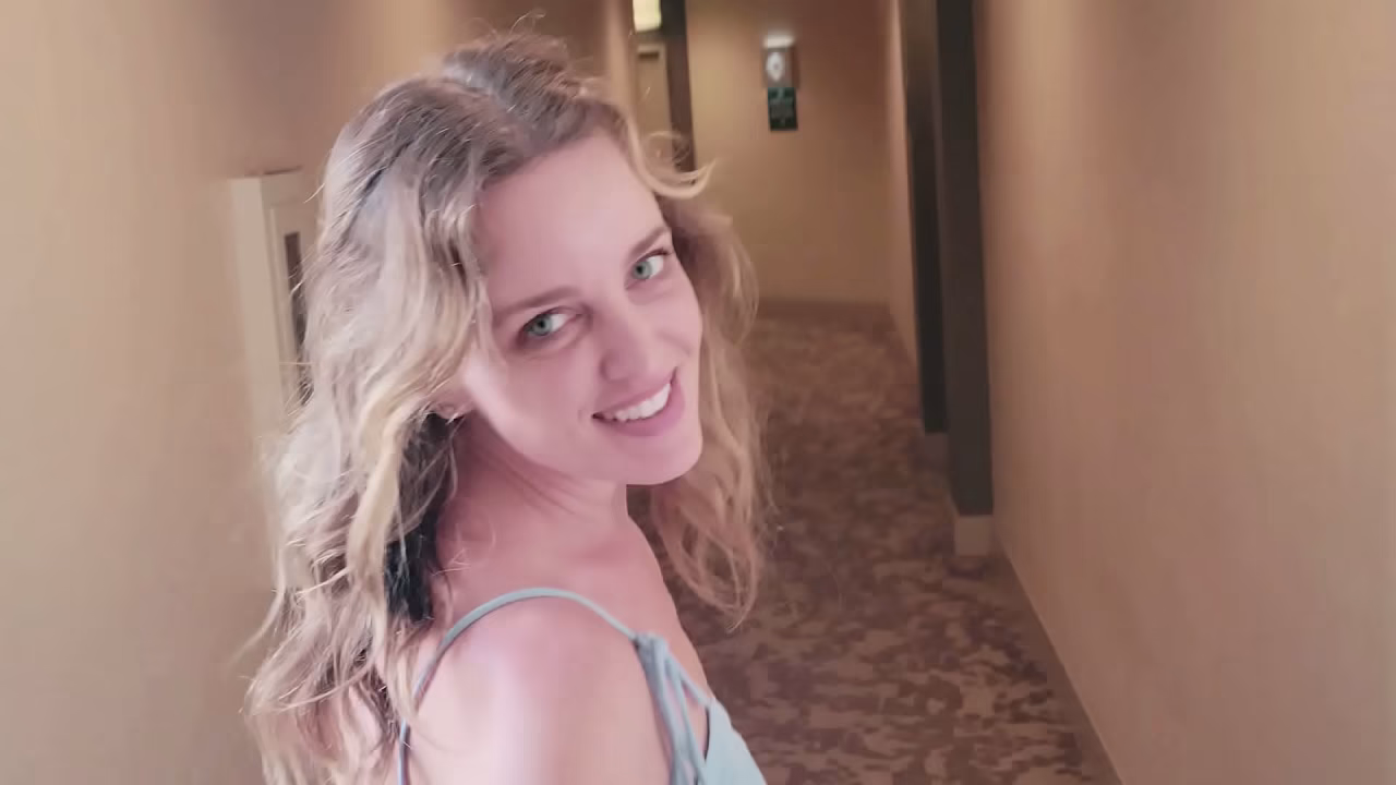 HORNY BLONDE MILF CHARLIE FORDE SMASHED HARD BY HUGE BBC