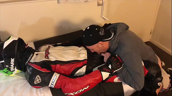 FETISH  veneration in leather of straight motor...