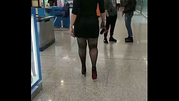 The neighborhood milf influencer lets me fuck her