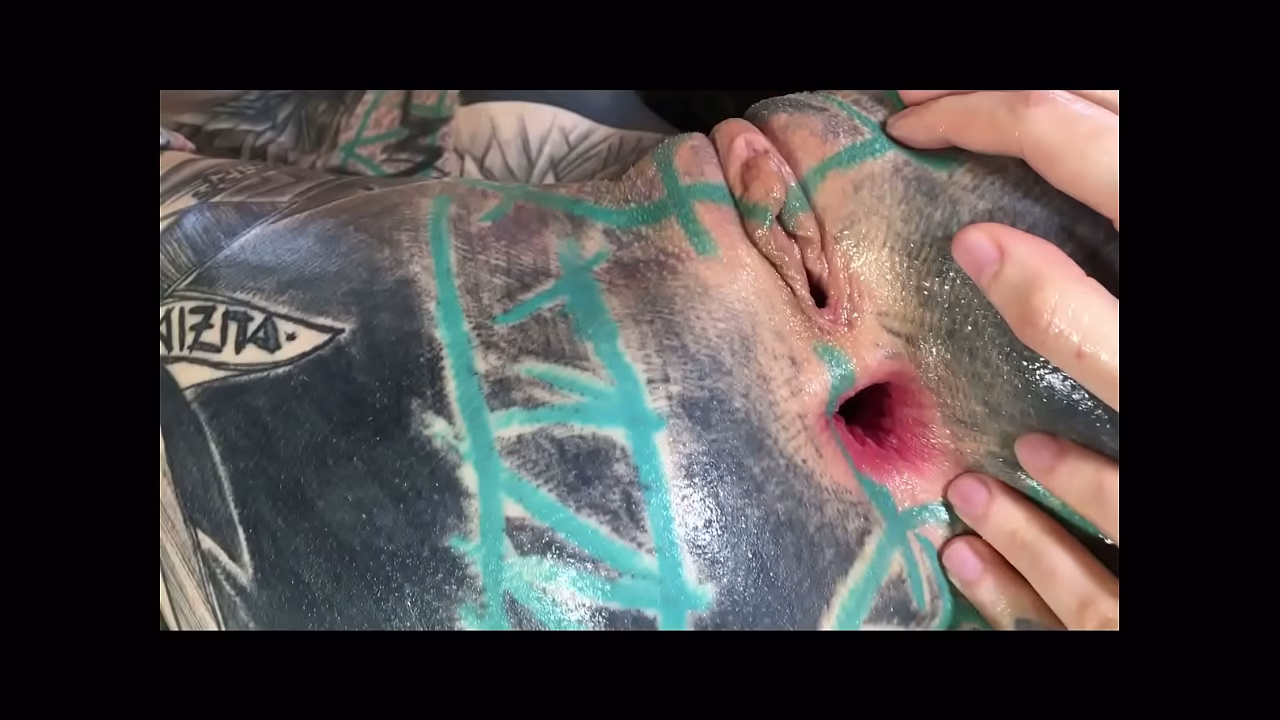 Latex Tease to Anal Fisting Tattooed Dreadlock Lesbians