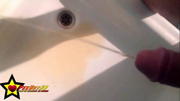 Download Video - Pee in the Shower Video-Clip-Mix