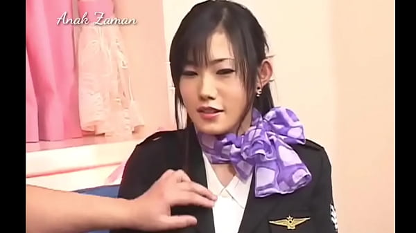 Hôtesse De L'air Japonaise En Cosplay