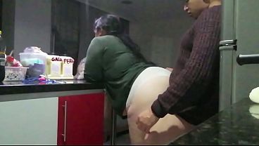 chubby neighbor calls me when the husband is not