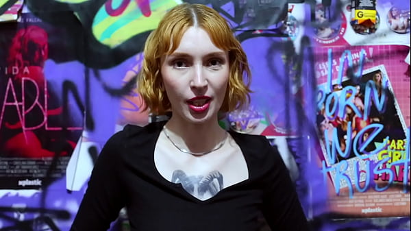 Amateur Milf In High Heels Showing Off Her Thick Calves 4K