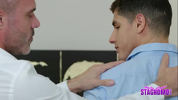 Download Video - OUCH&excl; Bastian Karim's asshole practically gets split open by Manuel Skye's thick uncut 10 inch cock&excl;
