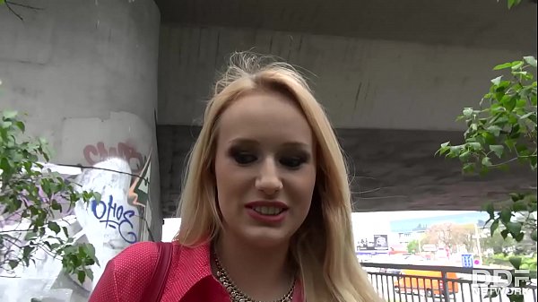 Blowjob Only - Busty Babe With Big Tits Loves Sucking Cock