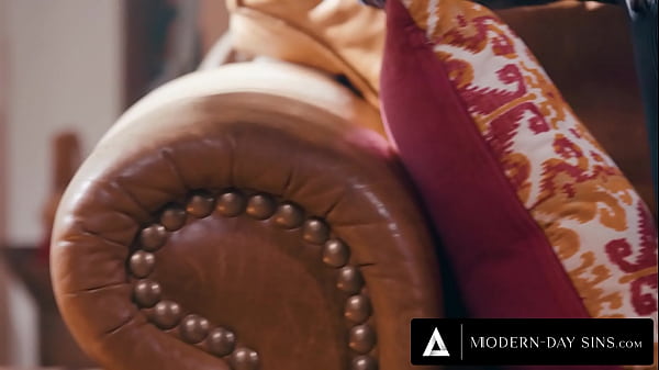 Therapist Lily Lane Shows Aiden Ashley How To Squirt All Over