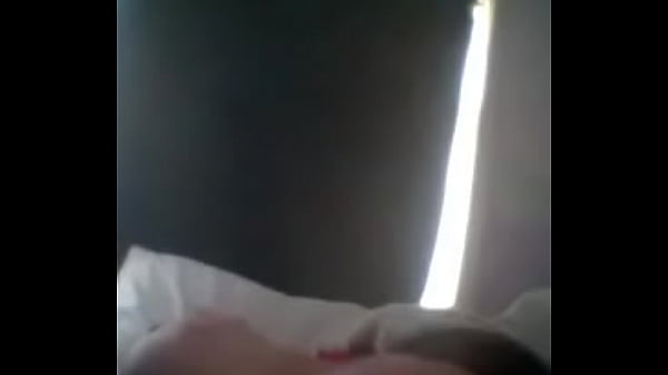 thumb busty