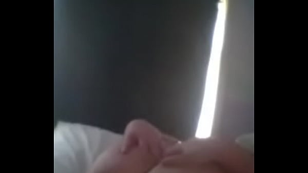 thumb busty