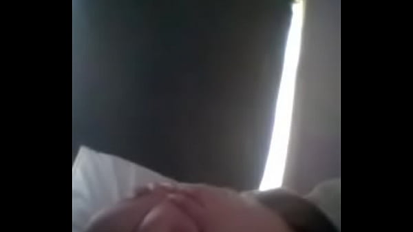 thumb busty