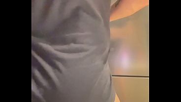 Bumbum branquinho ao som de música erotica