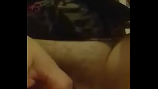 Mature BBW masturbate herself with a carrot
