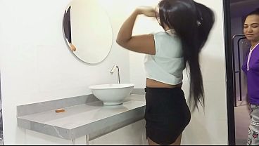Enjoying a good pussy blowjob in the bathroom while I put on makeup