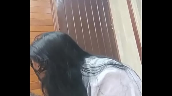 ベッドでは上手なセクシーな看護師は、休みの時にはフェラチオもしてくれます。