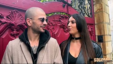 Vénus, bombe atomique, s'offre une baise anale très hard