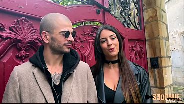 V&eacute;nus, bombe atomique, s'offre une baise anale tr&egrave;s hard