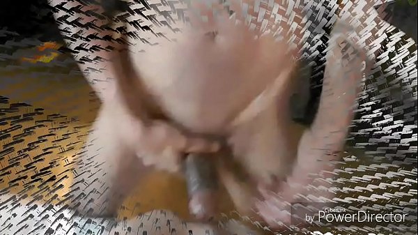 Me coge a fondo con pija gorda y negra