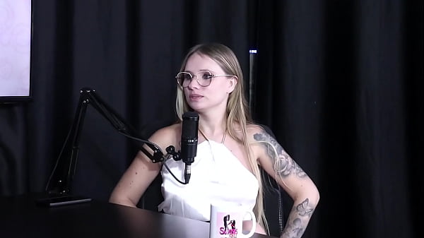 The real content is what she liked doing the most, and she has a fetish for doing a gang bang, but she doesn't feel ready, and the threesome with two men... - Naty Varga (SHEER/RED)