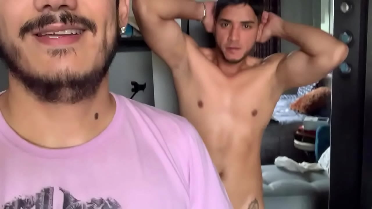 Video teaser del nuevo modelo 2022
                    blowjob big cock big dick giving head sucking dick tatted up handsome guy straight curious muscular buff muchos negros