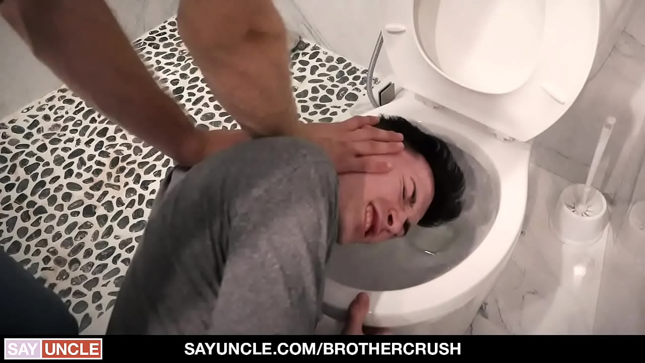Jovencitos cachondos hermanastros se toman un descanso del trabajo para follarse a pelo
                    cumshot cum fucking hardcore gay twinks bareback hd gaysex gayporn gay ass boy pussy raw anal hard erection hot boys hot twinks jesse bolton jack bailey muchos negros