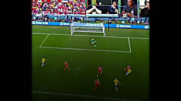 Brasil fedendo a Sérvia, botando duas bolas dentro