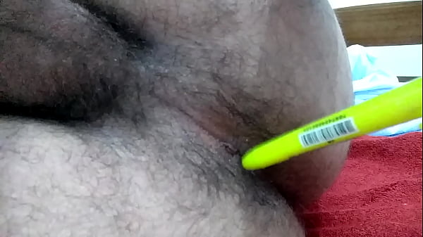 Cuzinho ainda apertado mas já é guloso