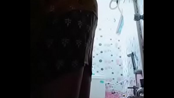 Download Video - Swathi naidu sexy and nude bath part-1