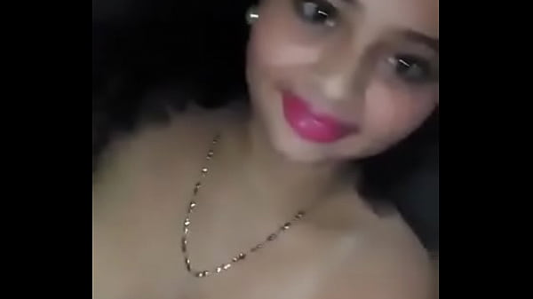 Video de una hermosa chica sin ropa