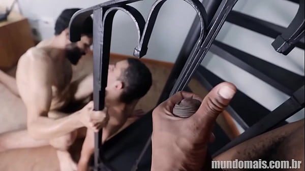 Os caras da mudan&ccedil;a recebem uma grana pra comer...