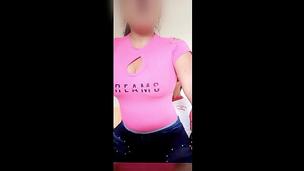 Download Video - SE ME OCURRIO IR A VISITAR A MI MEJOR AMIGO A SU LUGAR DE TRABAJO&period; EL ESTABA EN SU OFICINA DE CONSULTORIA Y ME PUSE A SEDUCIRLO&period; AL FINAL PUDIMOS FANTASEAR Y COQUETEAR BIEN SUCIO&period; PORNO REAL EN EL TRABAJO