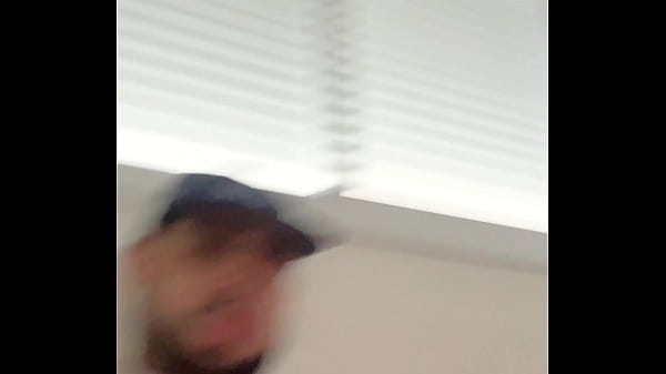 Download Video - Acordei com o pau estralando de t&atilde;o duro