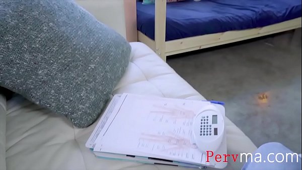 My Stepmom Teaches Anatomy Using Her Own Sexy Body- Crystal Rush
