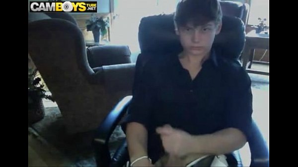Twink jacking off in front of his computer