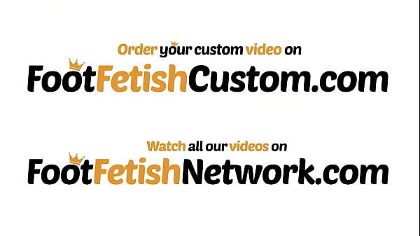 Legendary foot model Petra Feet gives herself the ultimate foot massage, using her Magic Wand toy. Her foot soles are right in your face while she does it, and her she doesn't stop looking at you to make sure you get hard as possible and cum on her f