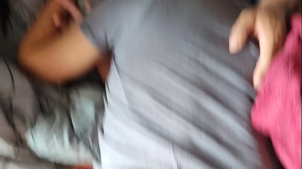 Download Video - Sexo a tr&ecirc;s gay fode em um chal&eacute; nos Alpes