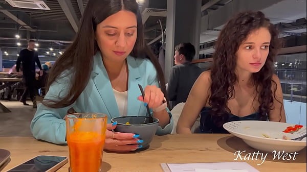 Download Video - Two shameless chicks have lunch without panties at the mall in public