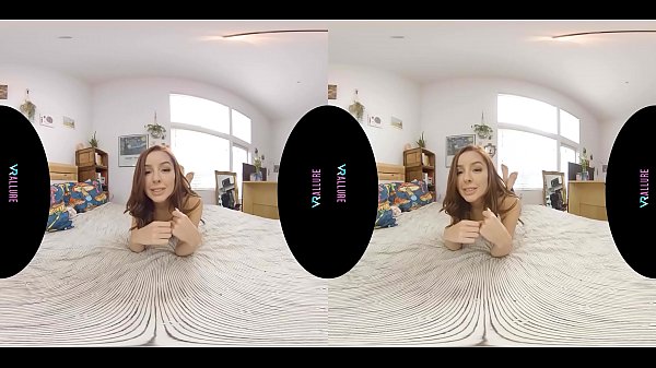 VRALLURE Vanna Has Been So Bored!