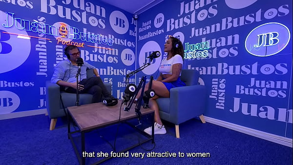 Carla Morelli fulfills the fantasy of a GANGBANG with 4 cocks BUKKAKE in Juan Bustos Podcast