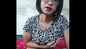 Transvestite Masturbating And Cumming