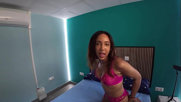 I pick up an ebony girl off the street and give her hard sex. - WILD SQUIRTING -
