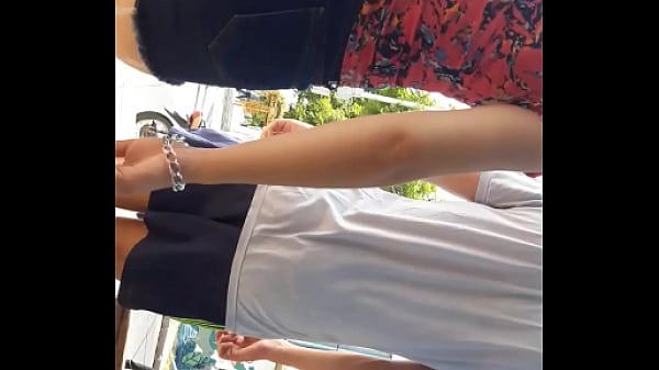 Download Video - Se le sale la nalguita