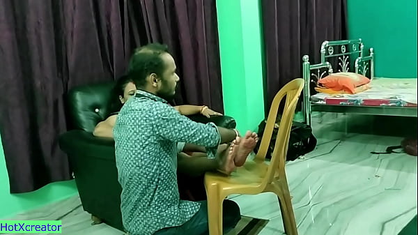 Beautiful hot Bhabhi sex with young delivery boy! real hindi sex