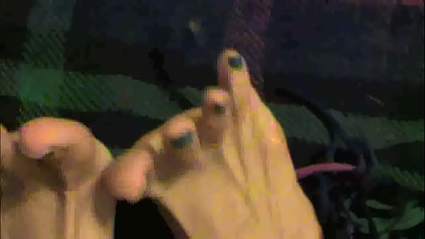 Pinky G Pretty pedicure and soles Free1