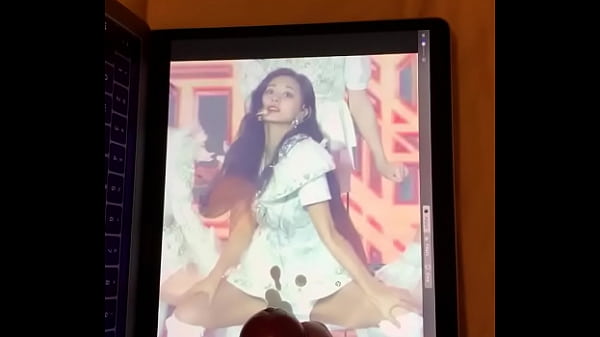 Fap to TWICE Tzuyu