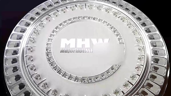 Brunette MILF Hottie Crystal Davis Gets Her Twat Filled By Rome Major!