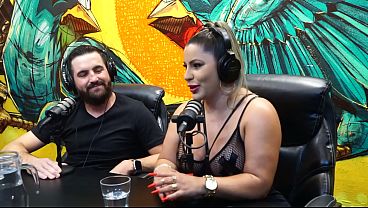 Liberal couple who went on reality without wearing anything! Juli Figueiró, Miss Bumbum Caminhoneira & Felipe